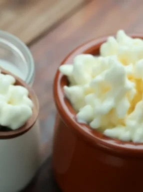 Kéfir drink benefits: boosts immunity, aids digestion, and promotes overall health