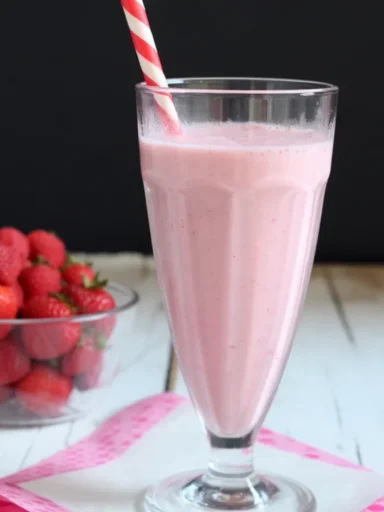 Delicious Yogurt Kefir Berry Smoothie with mixed berries, banana, and probiotics.