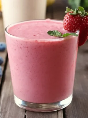 refreshing summer kefir smoothie